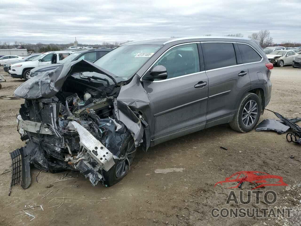 TOYOTA HIGHLANDER 2017 - 5TDJZRFH6HS508056