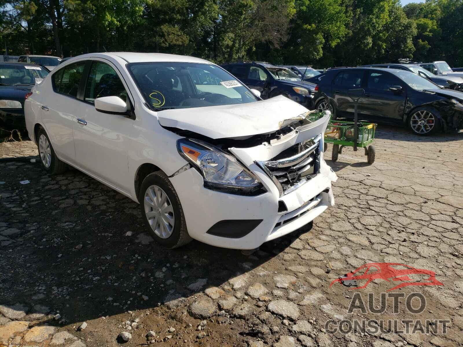 NISSAN VERSA 2019 - 3N1CN7AP3KL851463