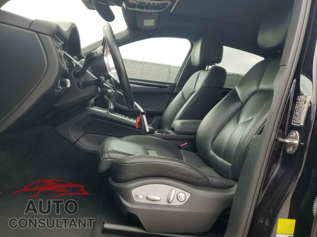 PORSCHE MACAN 2018 - WP1AA2A53JLB17402