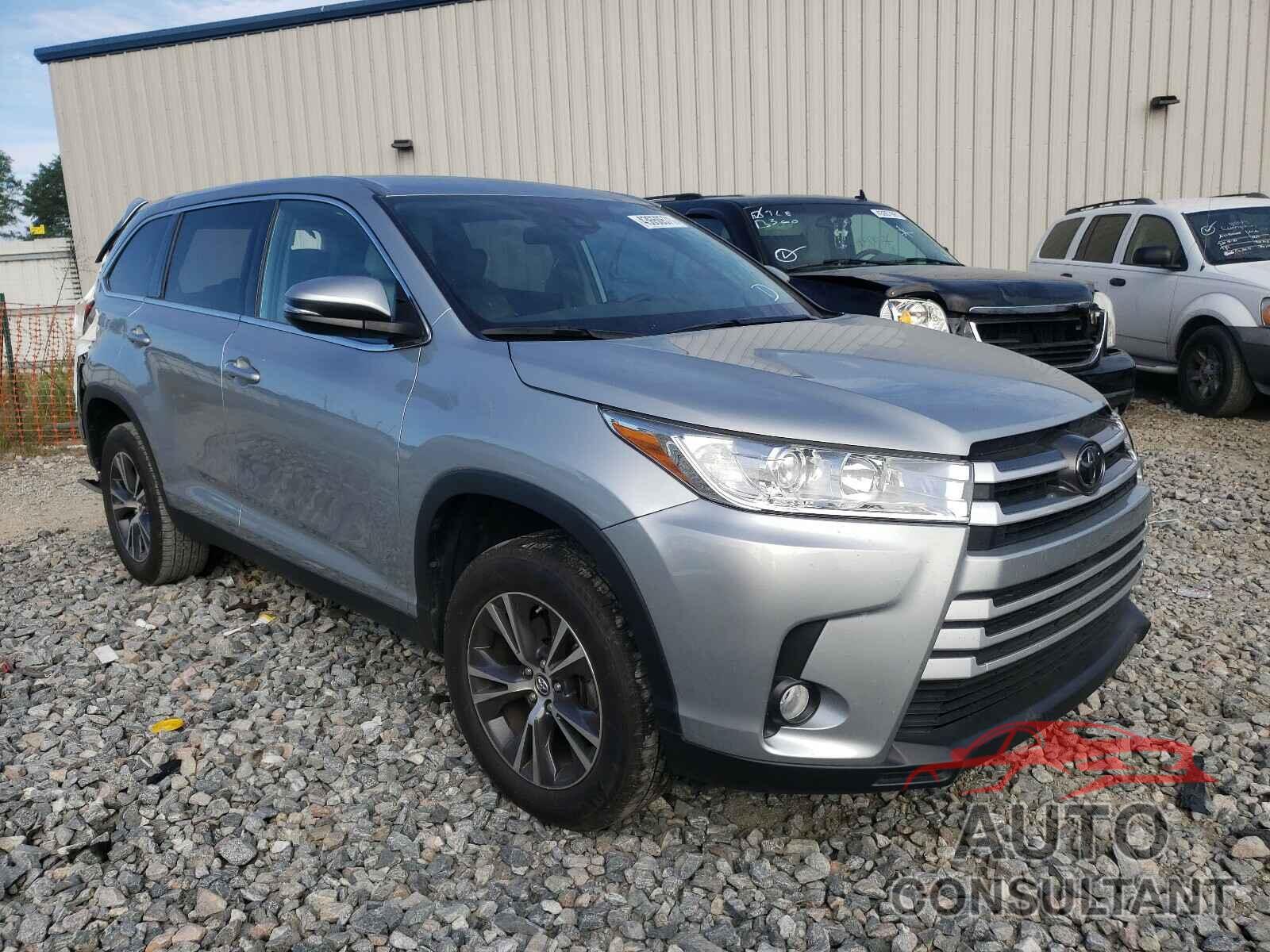 TOYOTA HIGHLANDER 2019 - 5TDZZRFH7KS335786