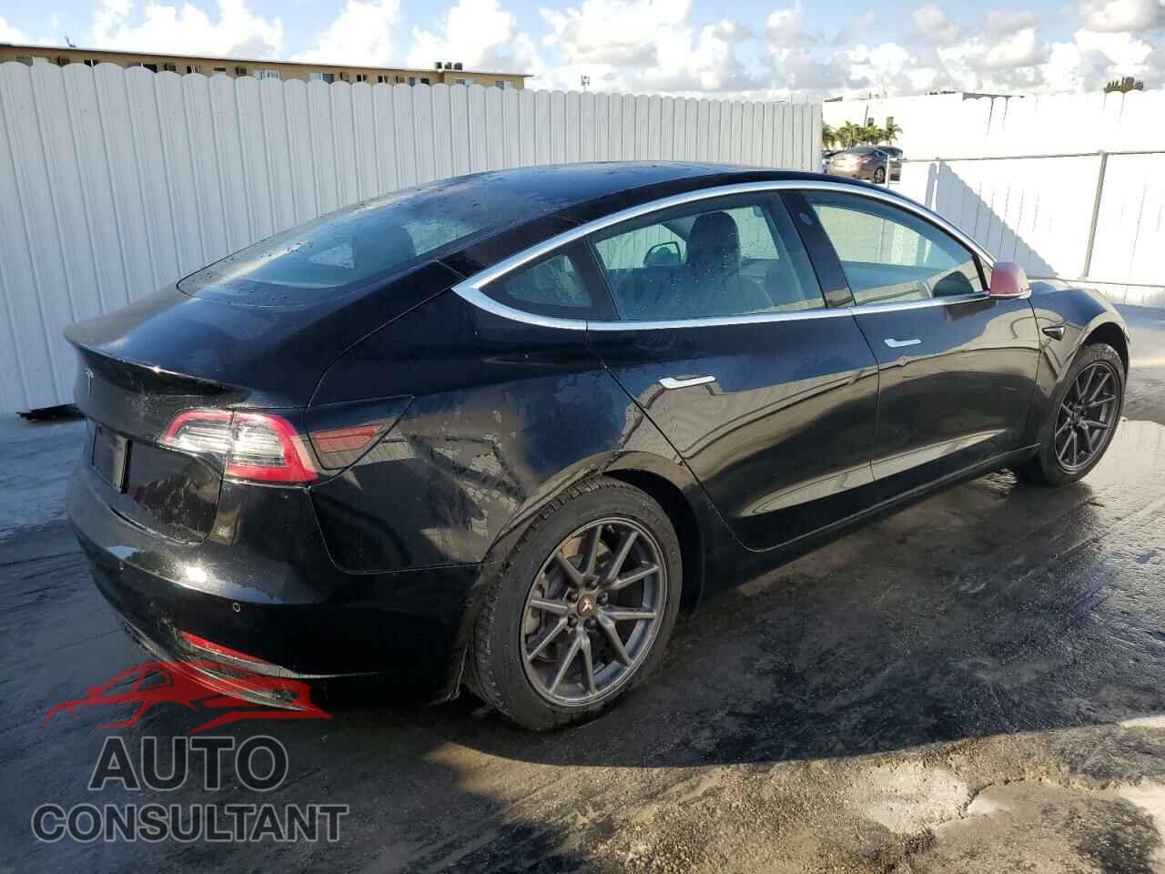 TESLA MODEL 3 2020 - 5YJ3E1EA3LF784699