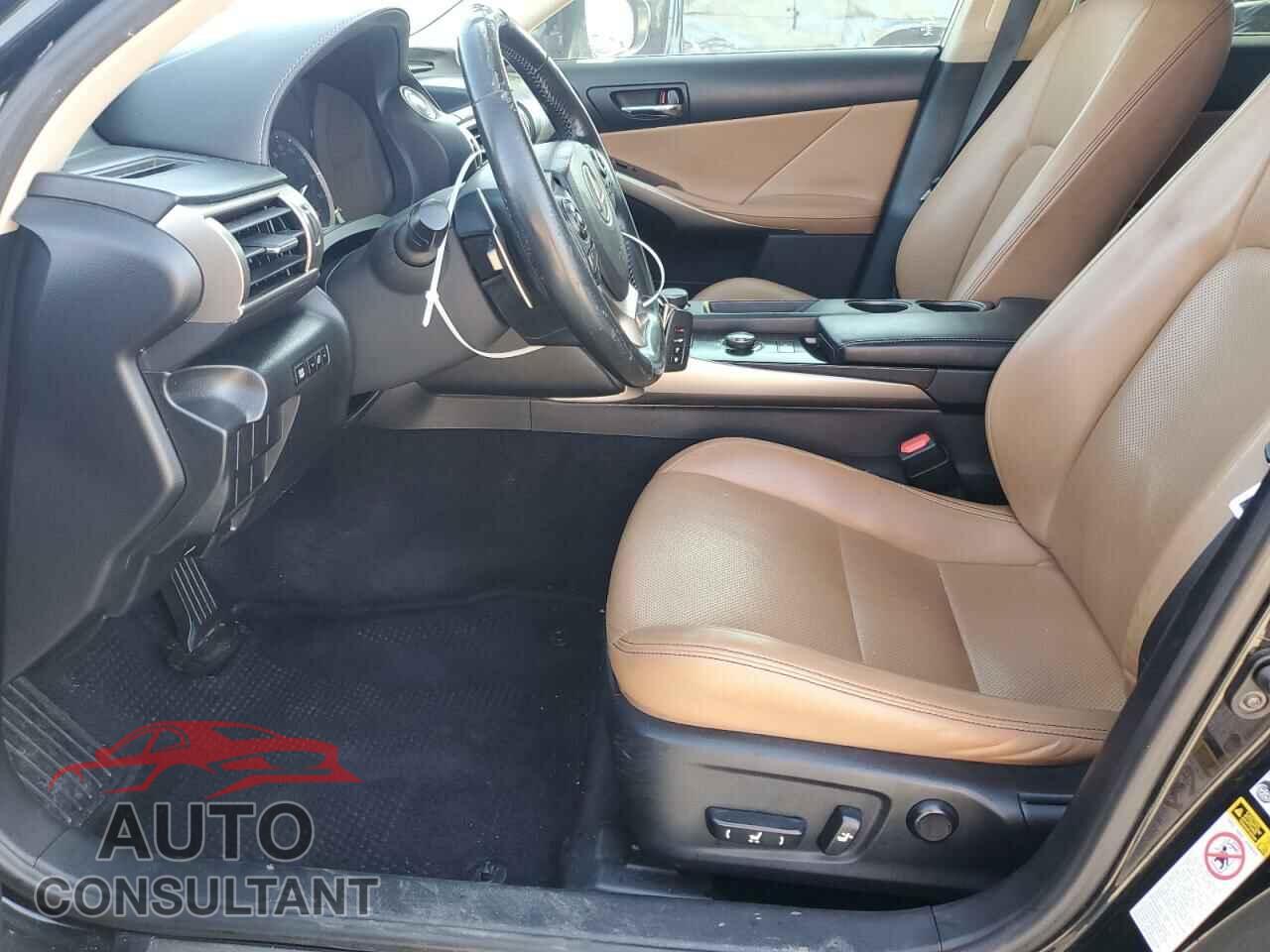 LEXUS IS 2014 - JTHBF1D24E5009222