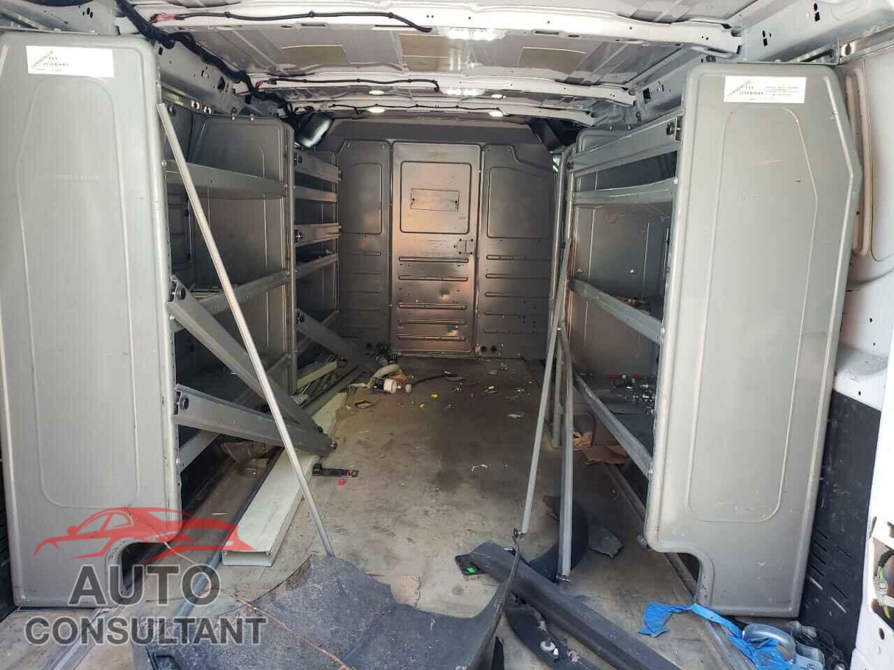 FORD TRANSIT CO 2017 - 1FTYR2YM7HKA85124