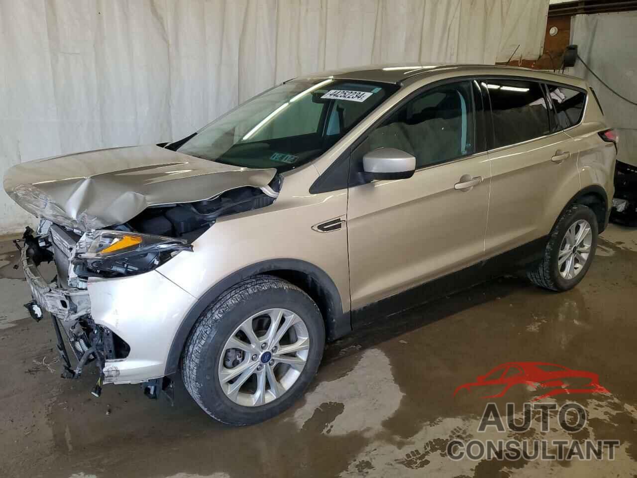 FORD ESCAPE 2017 - 1FMCU9GD6HUE52632