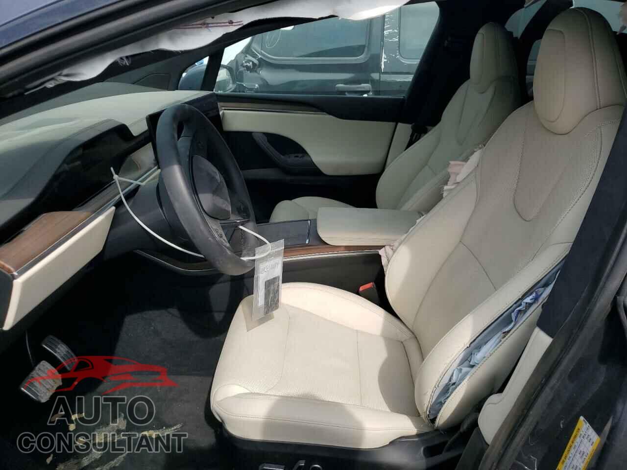 TESLA MODEL X 2023 - 7SAXCBE5XPF399262