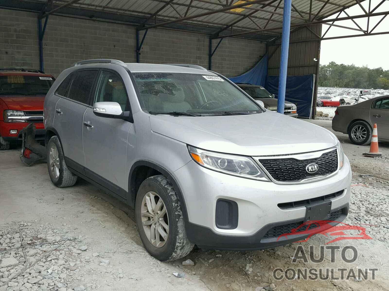 KIA SORENTO LX 2015 - 5XYKT4A75FG622678