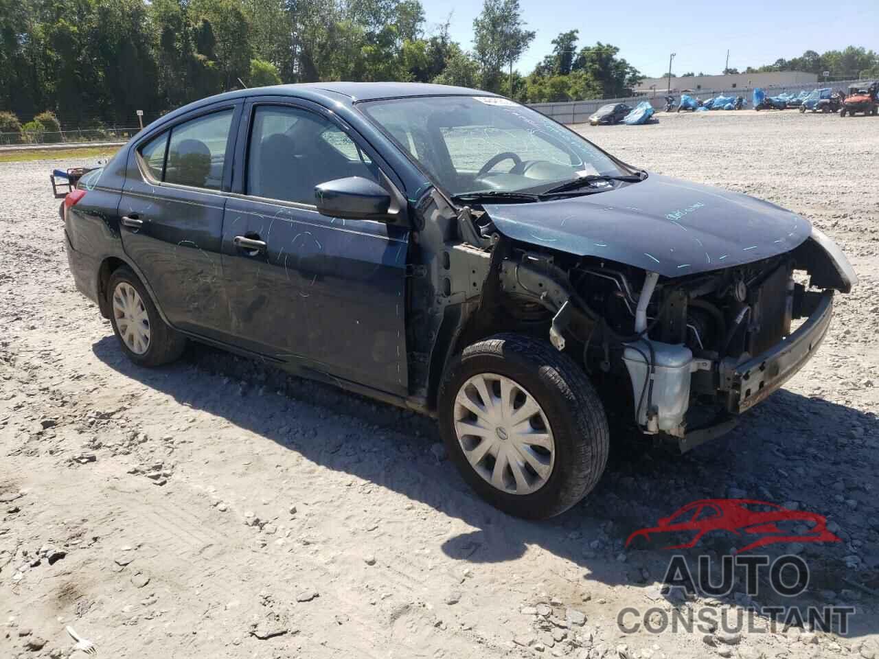NISSAN VERSA 2017 - 3N1CN7AP5HL879757
