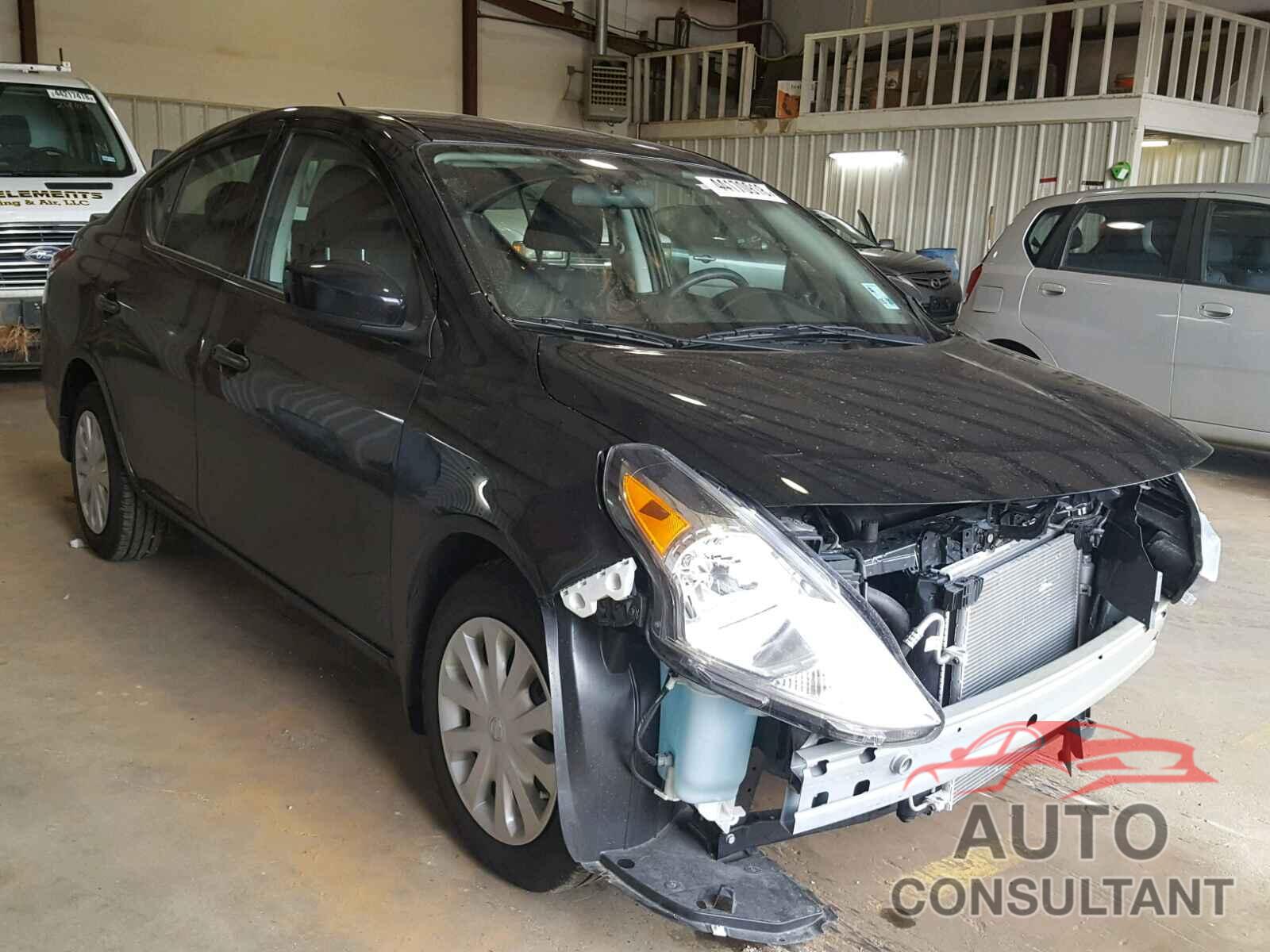 NISSAN VERSA 2018 - 3N1CN7AP7JL870791