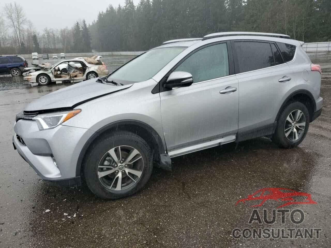 TOYOTA RAV4 2018 - 2T3RFREV5JW853683