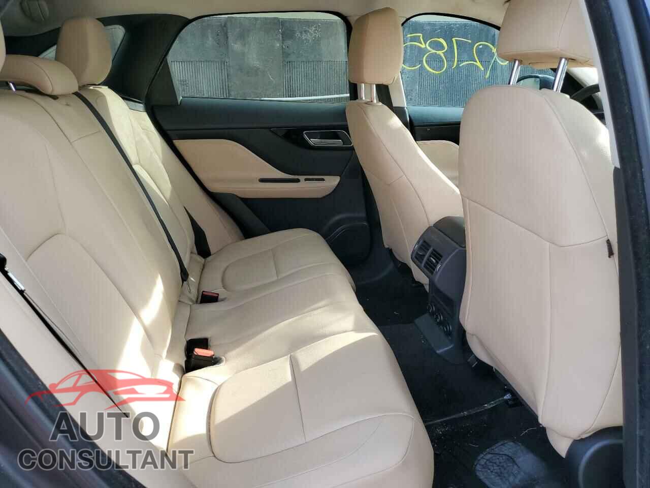 JAGUAR F-PACE 2018 - SADCJ2FX8JA249513