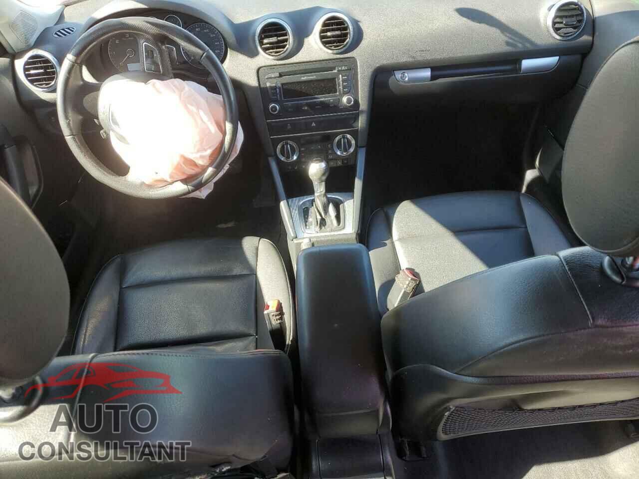 AUDI A3 2011 - WAUKJAFM8BA100363