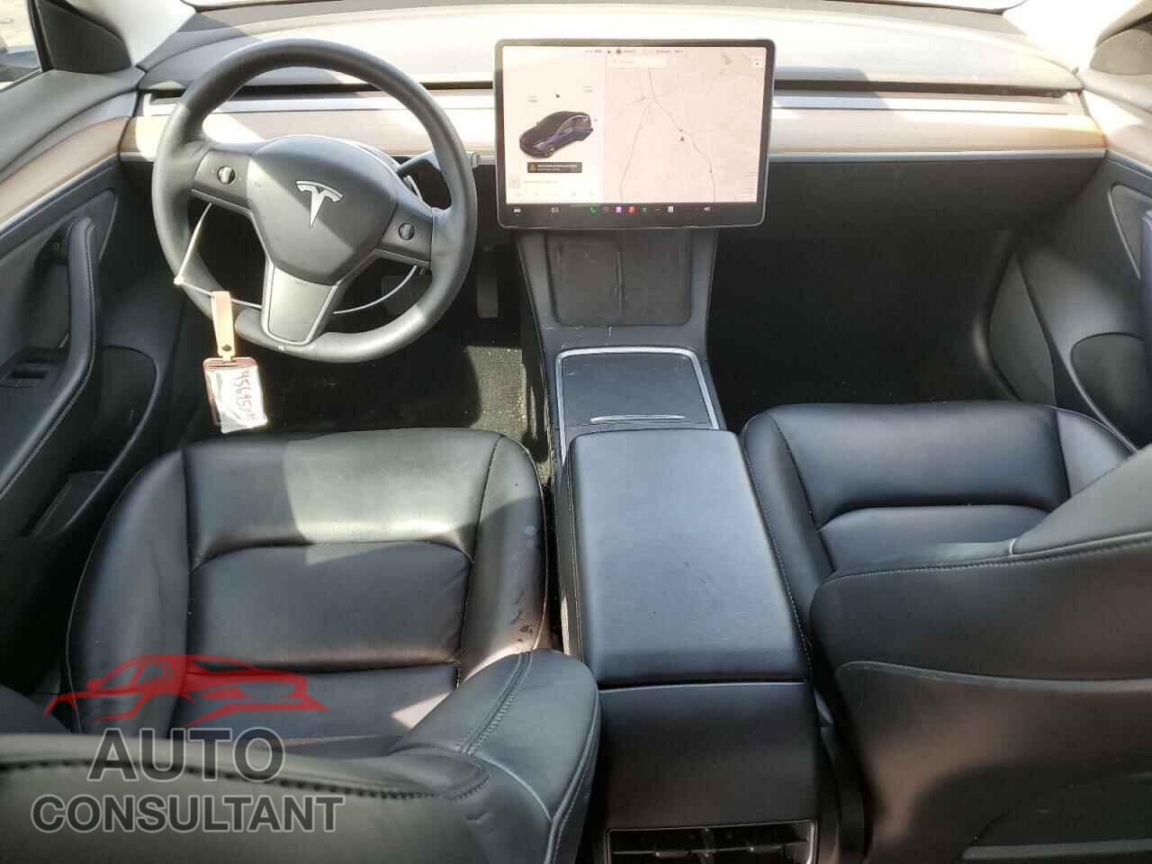 TESLA MODEL 3 2021 - 5YJ3E1EA2MF045471