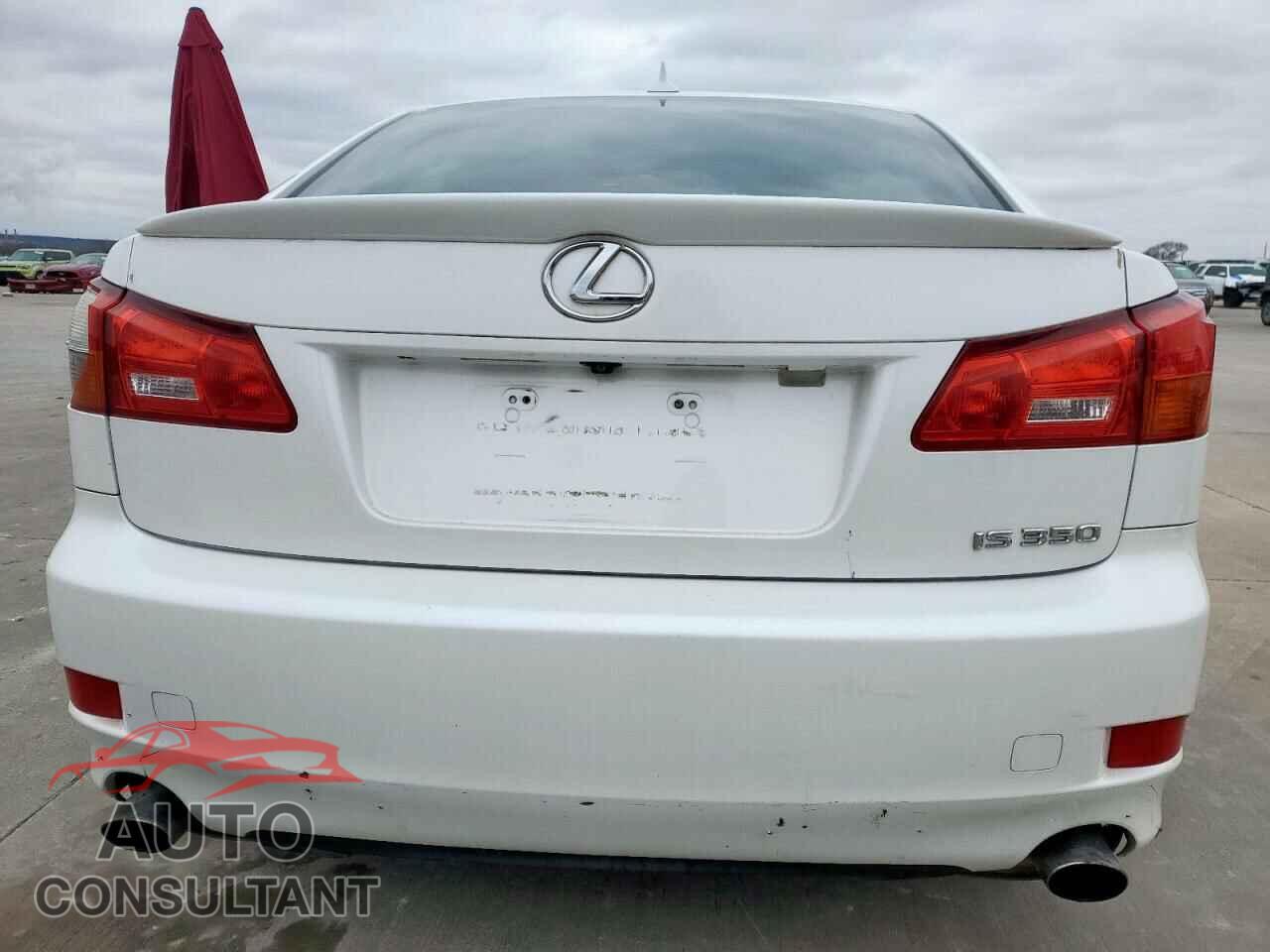 LEXUS IS 2011 - JTHBE5C29B5028307