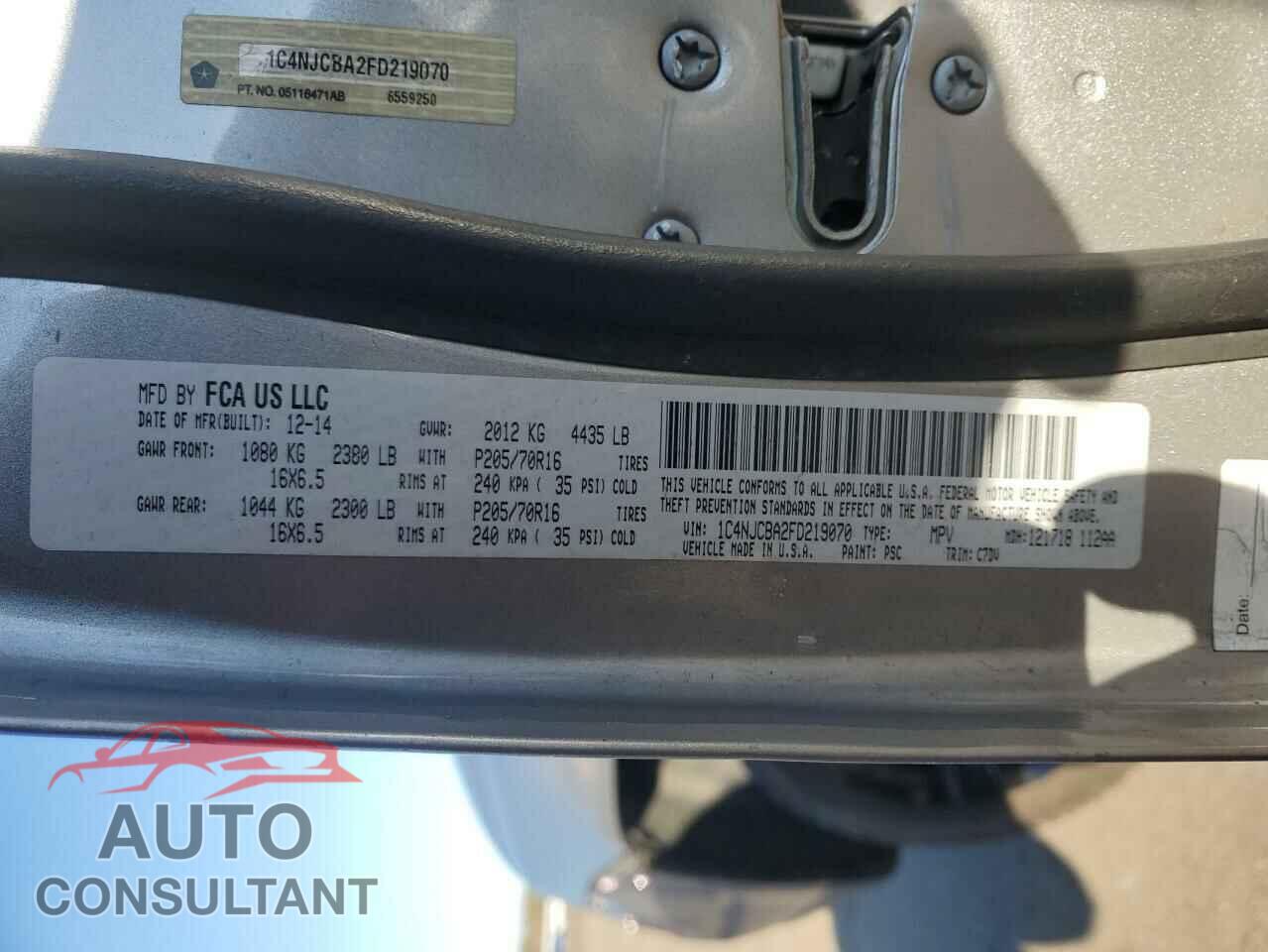 JEEP COMPASS 2015 - 1C4NJCBA2FD219070