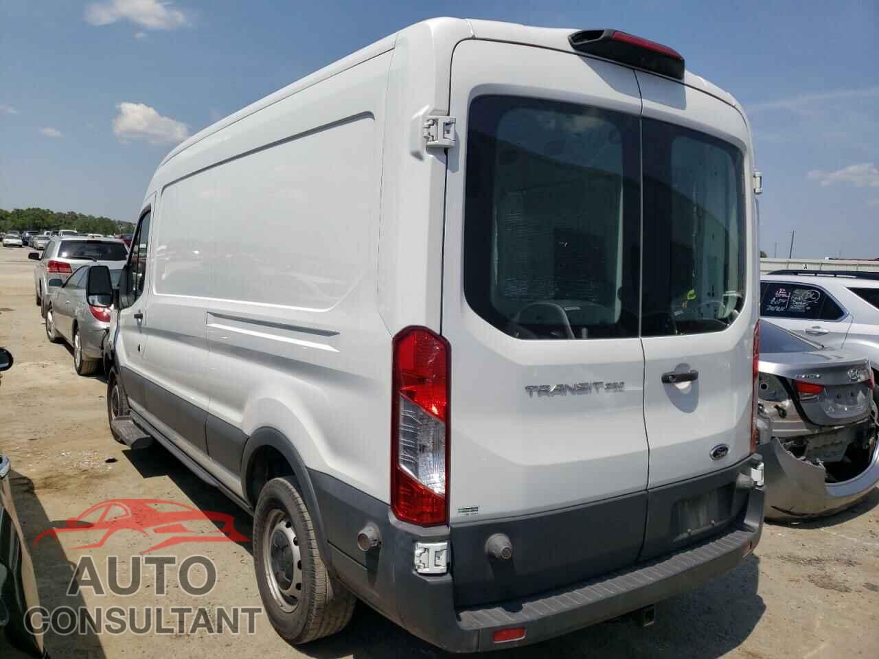 FORD TRANSIT CO 2018 - 1FTYR2CM0JKB02875