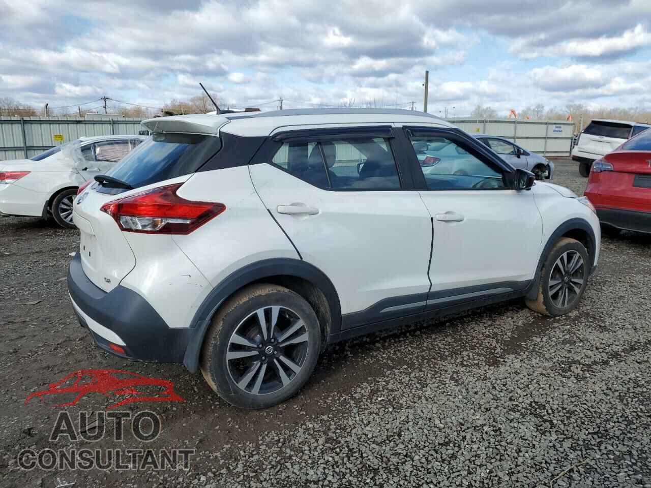NISSAN KICKS 2019 - 3N1CP5CU3KL502661