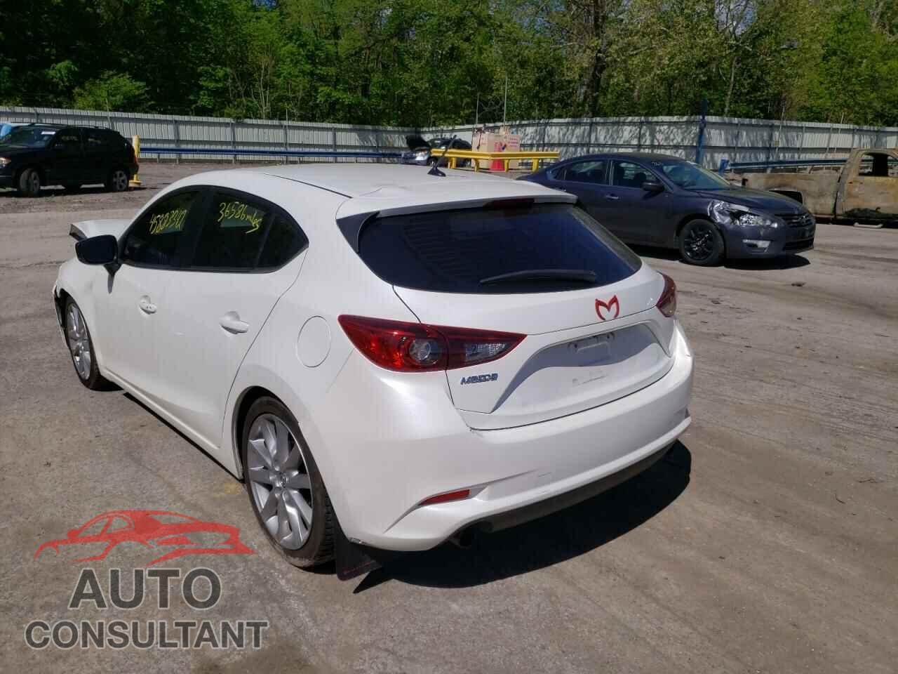 MAZDA 3 2017 - JM1BN1L37H1106246