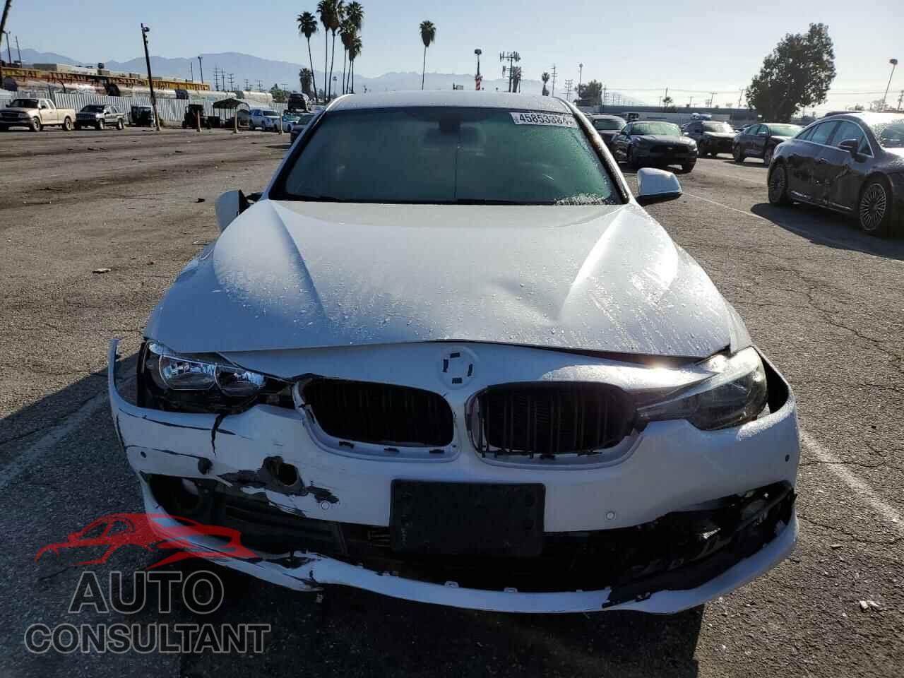 BMW 3 SERIES 2016 - WBA8E1G56GNU10629