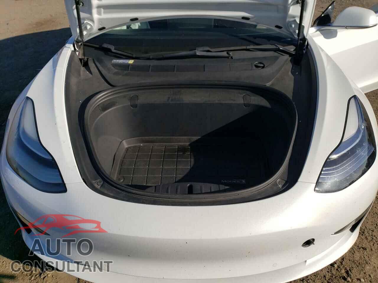 TESLA MODEL 3 2018 - 5YJ3E1EA7JF043887