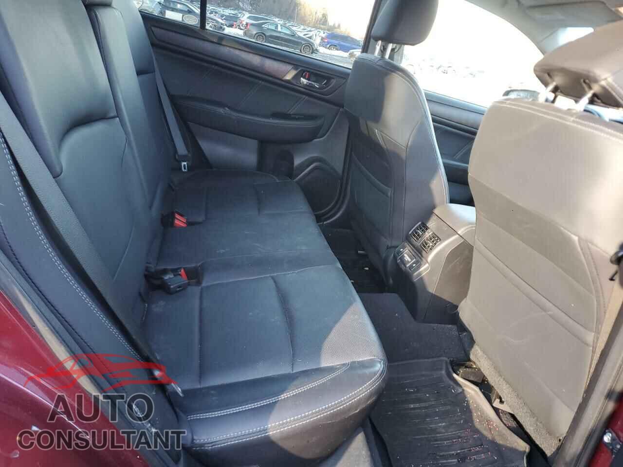 SUBARU OUTBACK 2018 - 4S4BSANC8J3261335