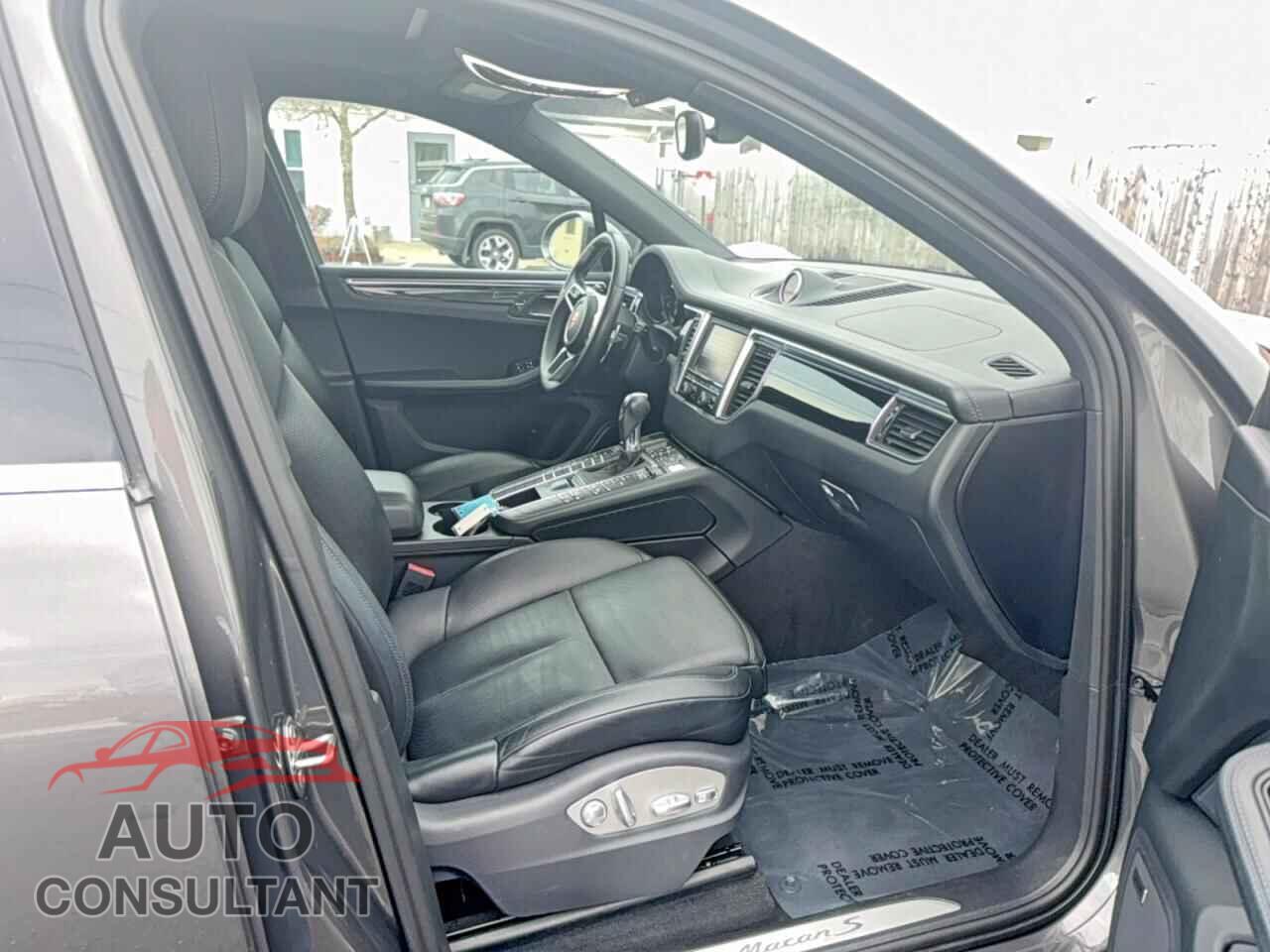 PORSCHE MACAN 2015 - WP1AB2A5XFLB55357