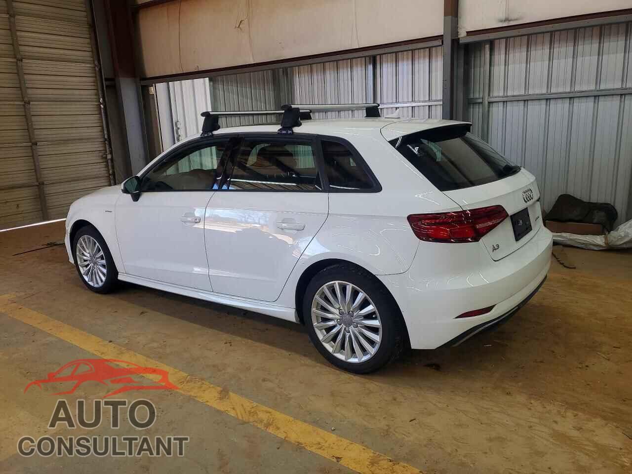 AUDI A3 2017 - WAUUPBFF5HA074165
