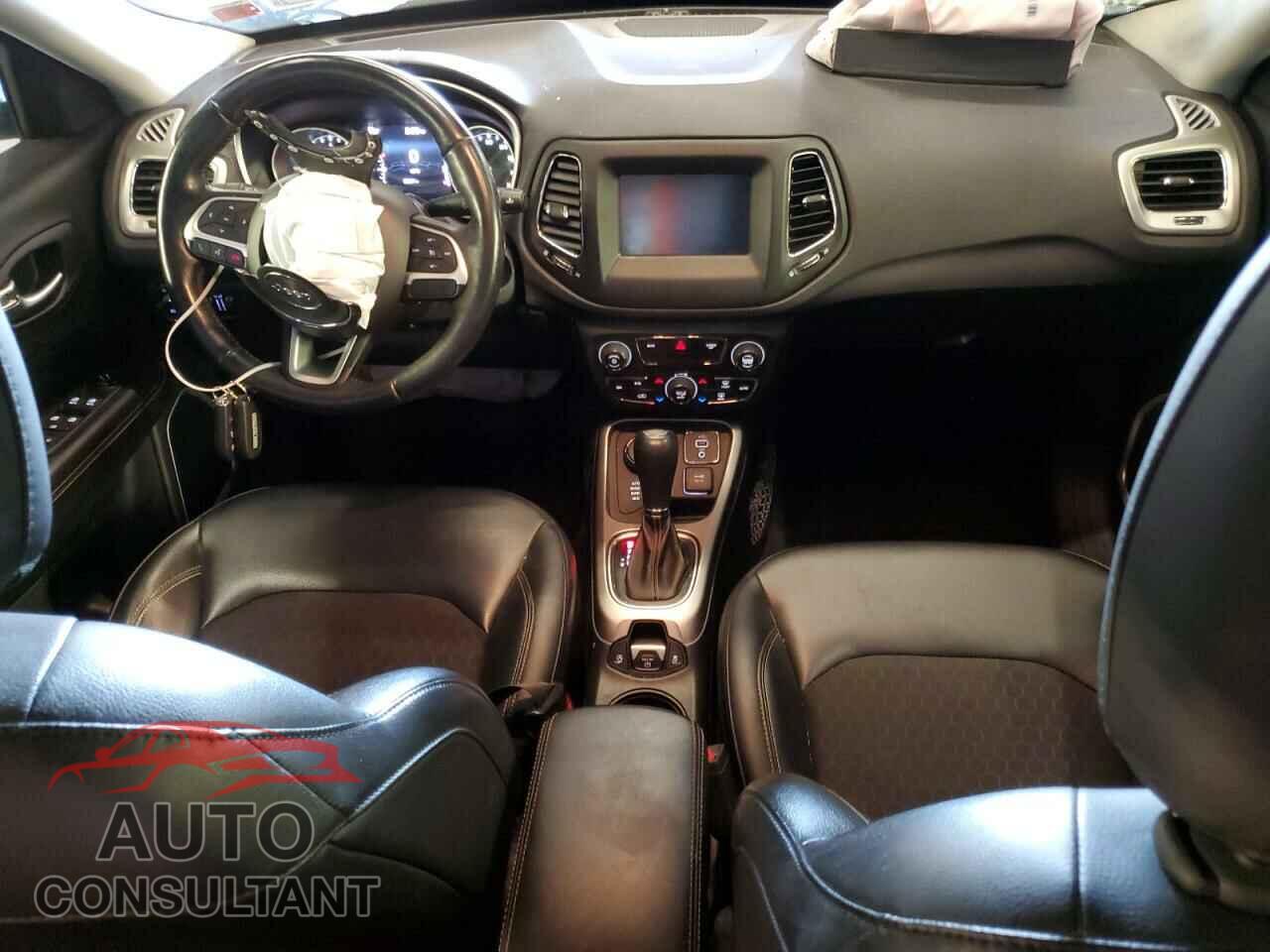 JEEP COMPASS 2017 - 3C4NJDBB2HT660581
