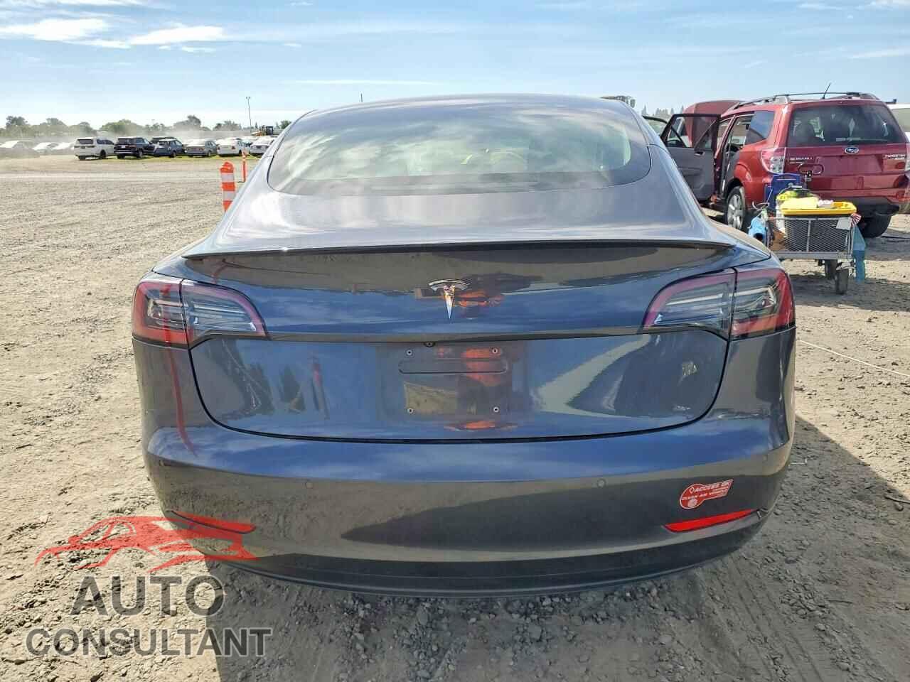 TESLA MODEL 3 2018 - 5YJ3E1EA3JF051064