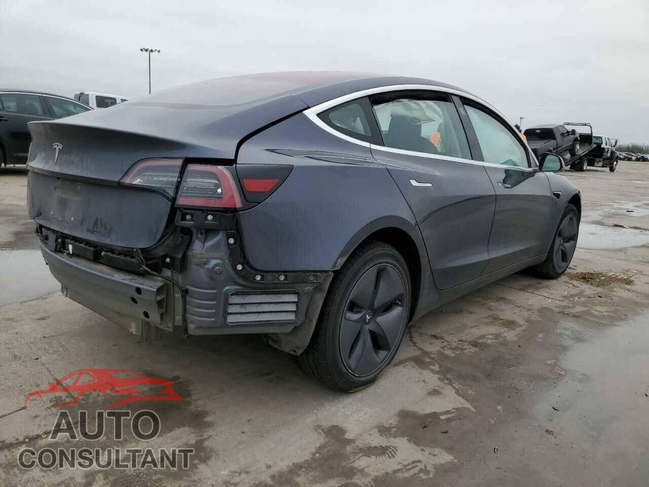 TESLA MODEL 3 2018 - 5YJ3E1EA3JF008568
