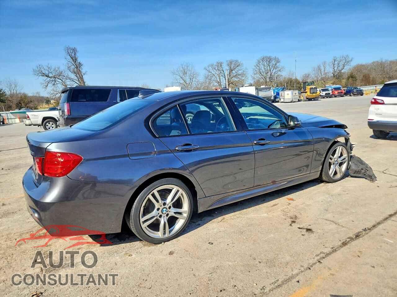 BMW 3 SERIES 2013 - WBA3A5C58DF358249