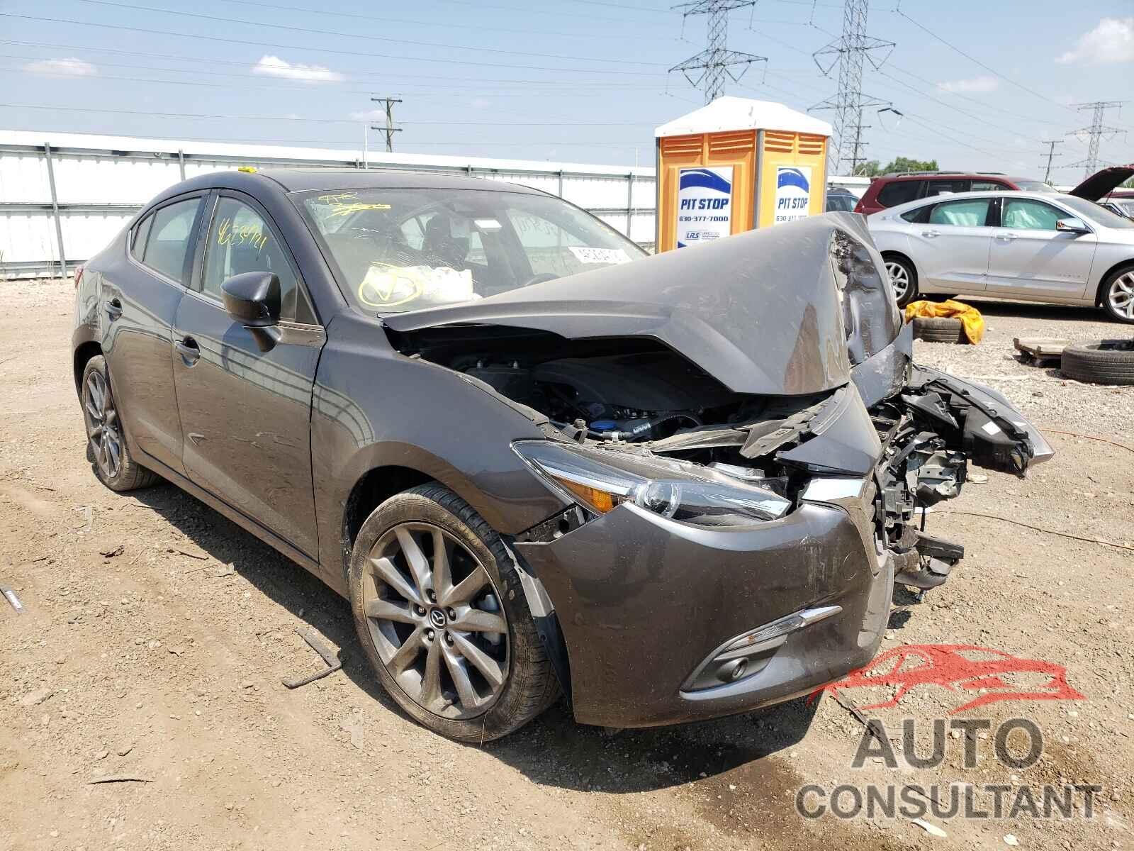 MAZDA 3 2018 - 3MZBN1W3XJM264159