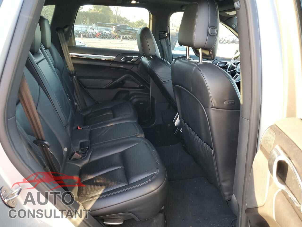 PORSCHE CAYENNE 2016 - WP1AE2A22GLA16922