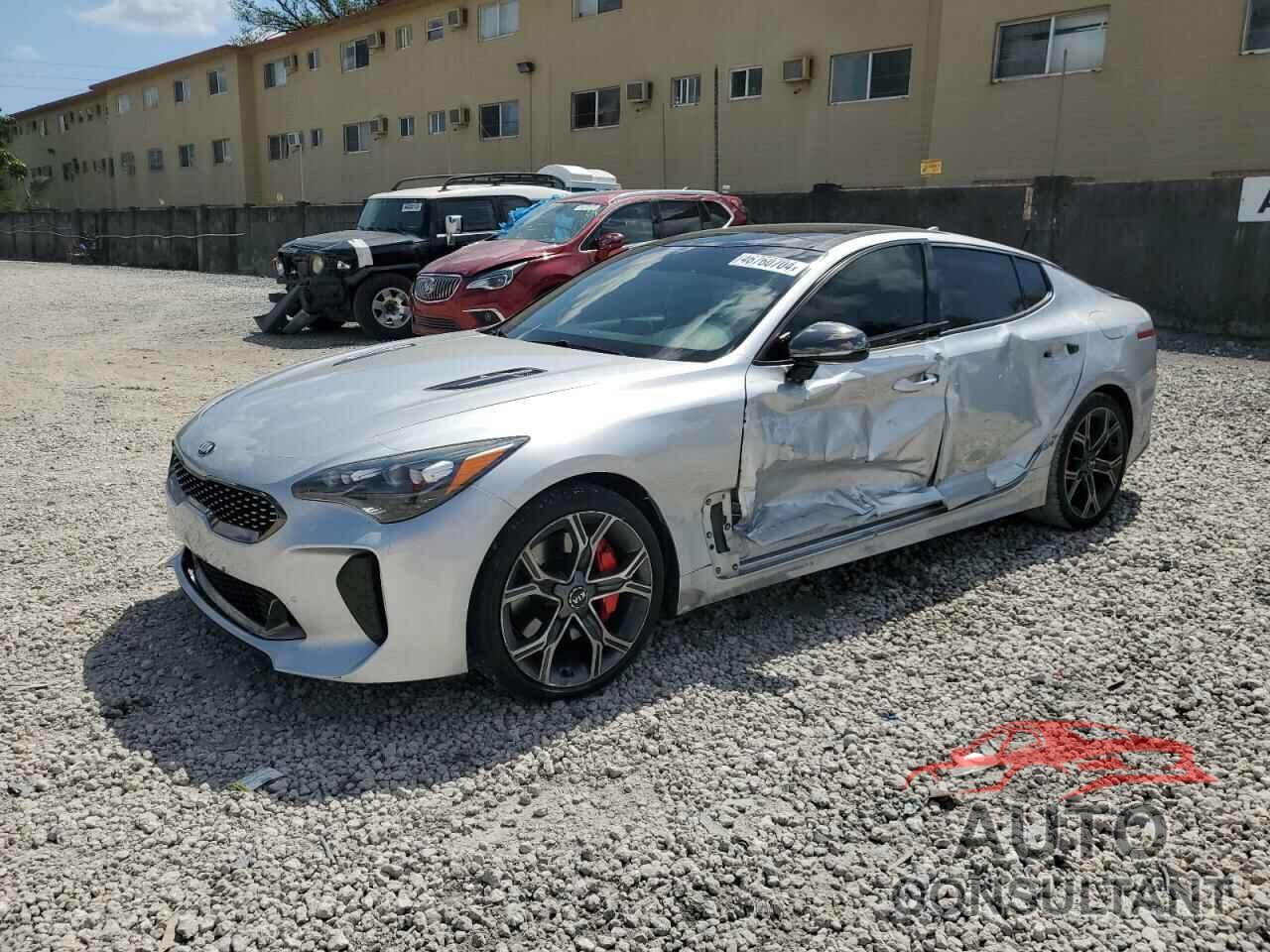 KIA STINGER 2018 - KNAE45LC6J6017975