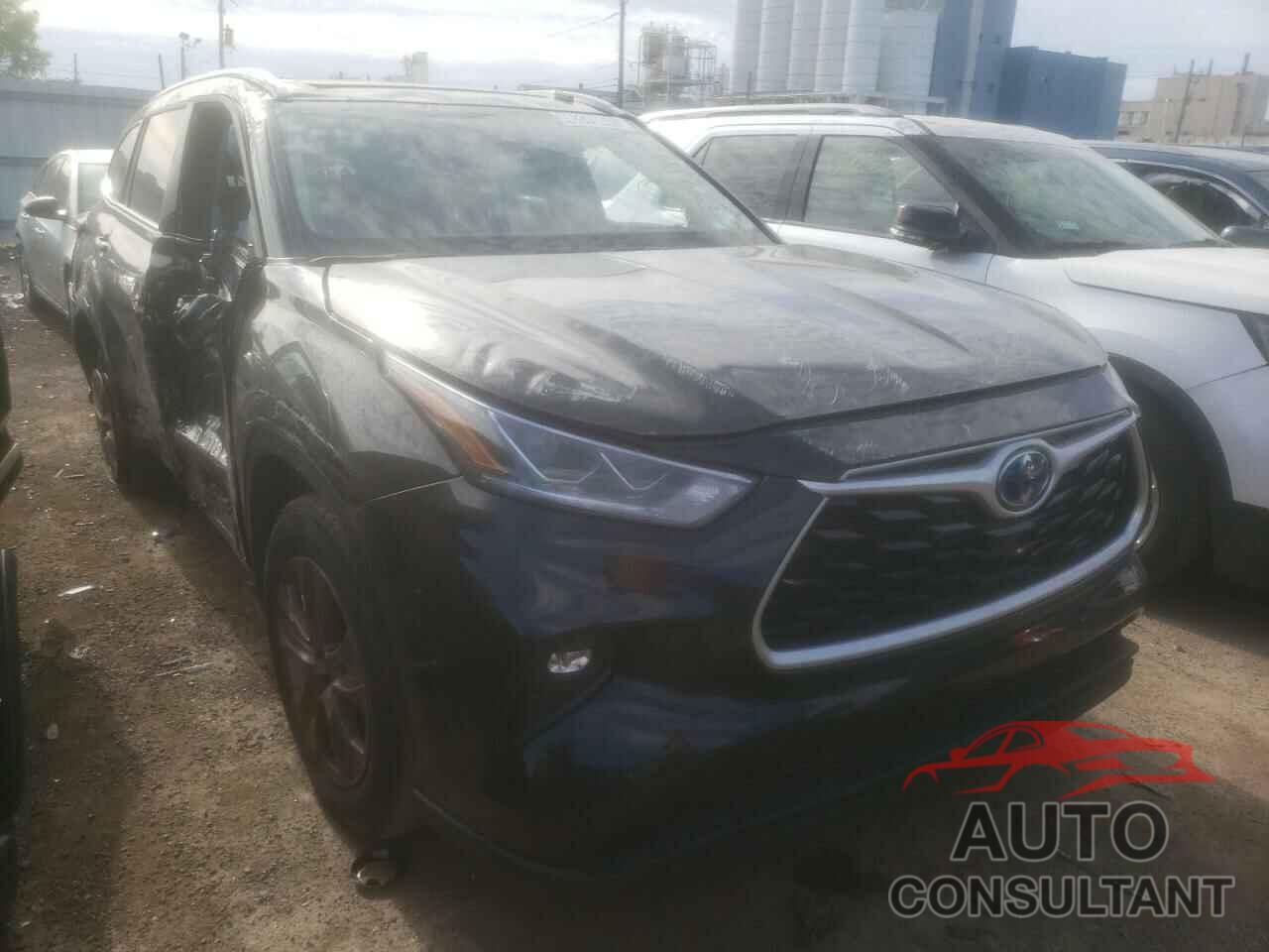 TOYOTA HIGHLANDER 2022 - 5TDAARAH7NS509923