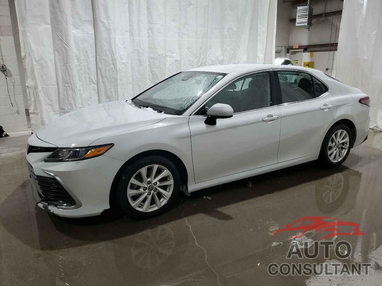 TOYOTA CAMRY 2022 - 4T1C11AK5NU074252