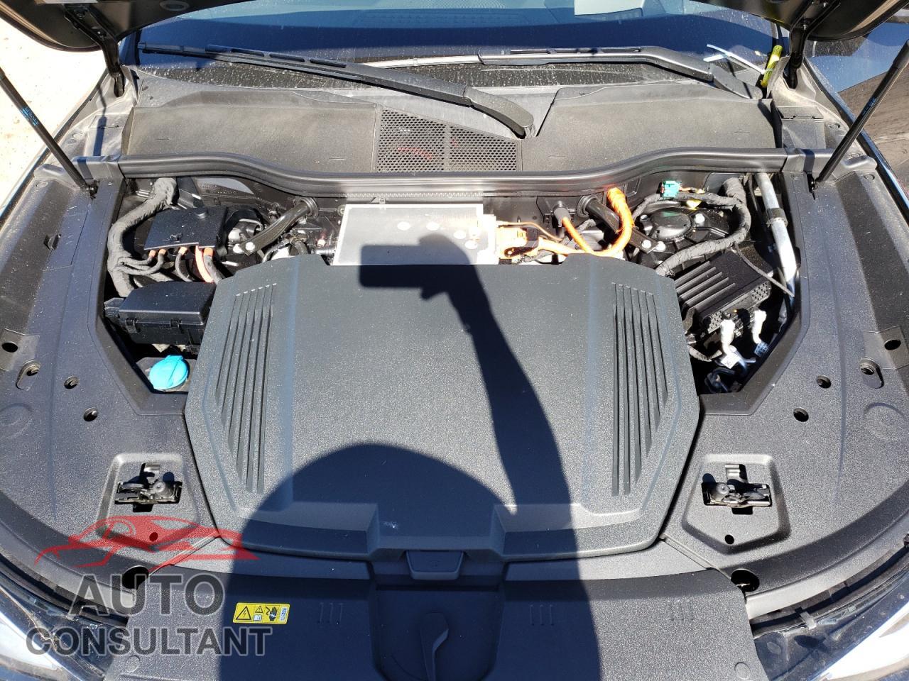 AUDI E-TRON 2019 - WA1VAAGE2KB012940