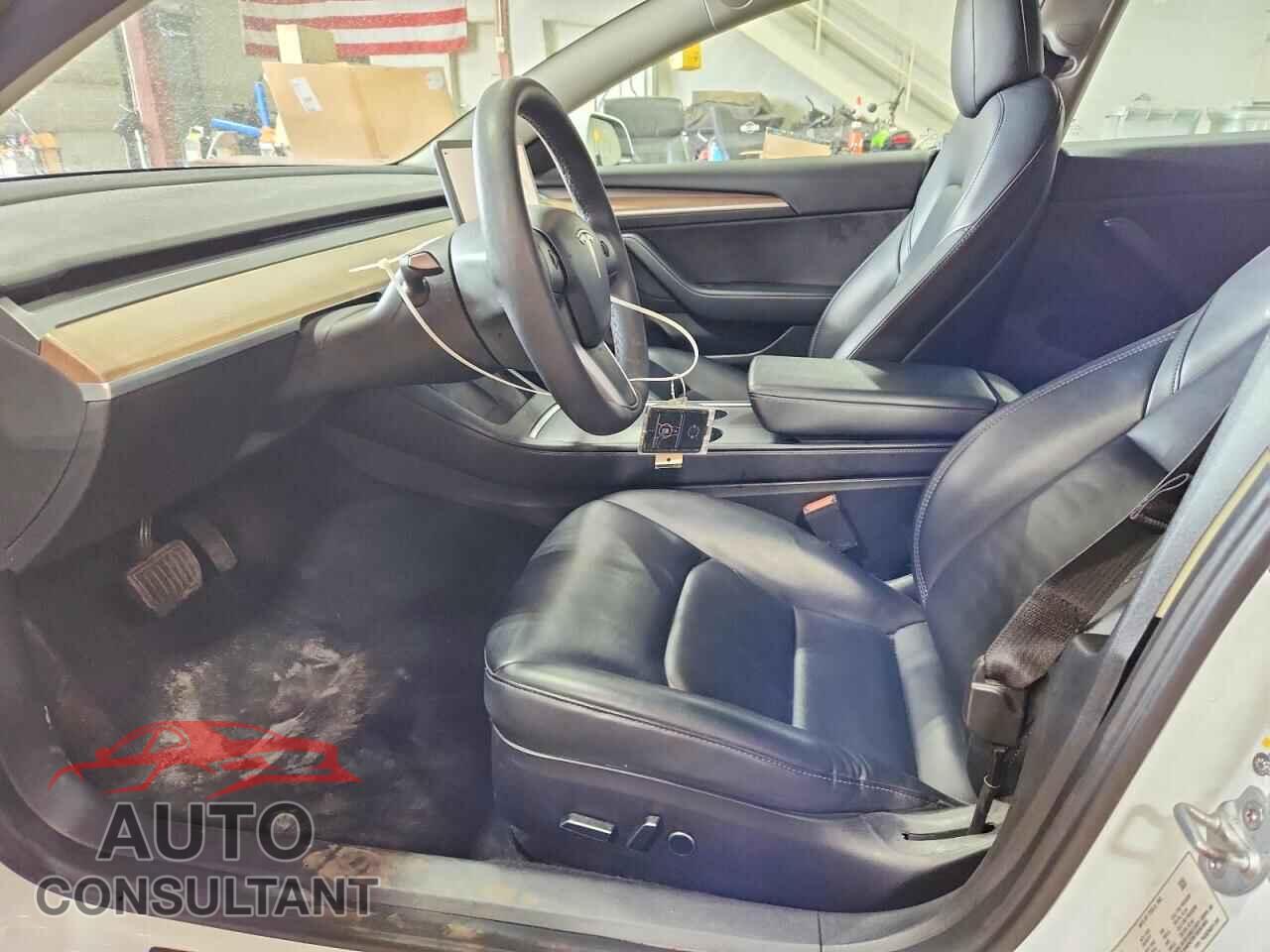 TESLA MODEL 3 2022 - 5YJ3E1EA5NF371380