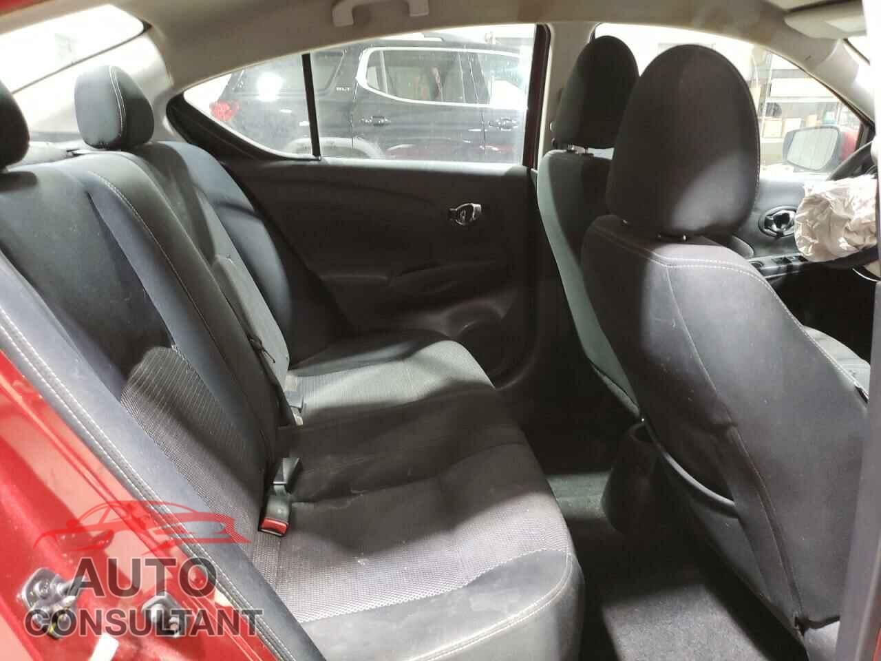 NISSAN VERSA 2017 - 3N1CN7AP4HL816701