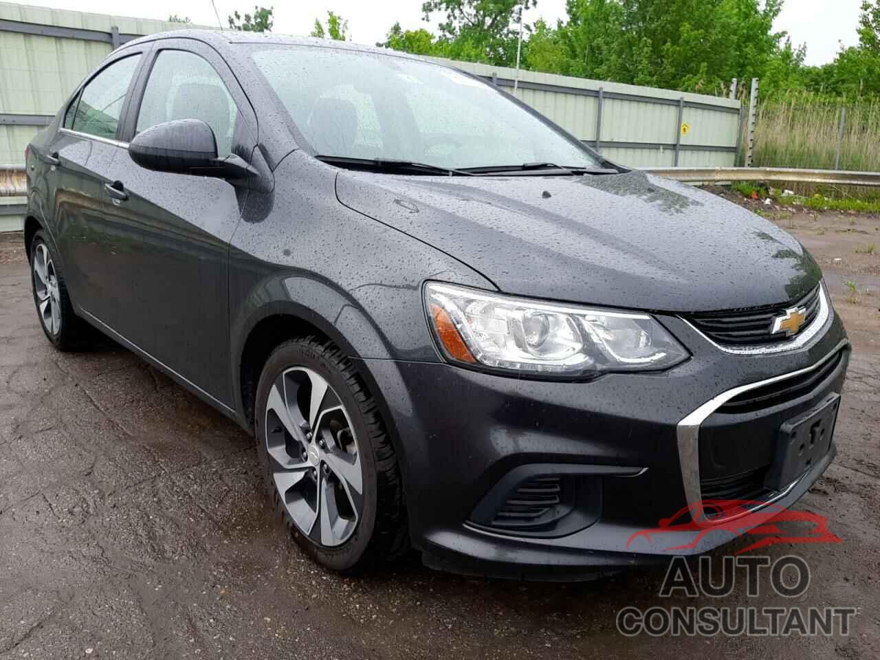 CHEVROLET SONIC 2020 - 1G1JF5SB5L4117982