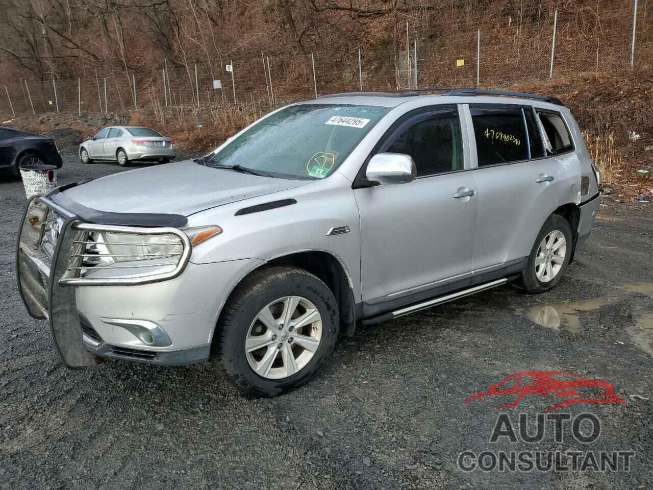 TOYOTA HIGHLANDER 2012 - 5TDBK3EH5CS139576