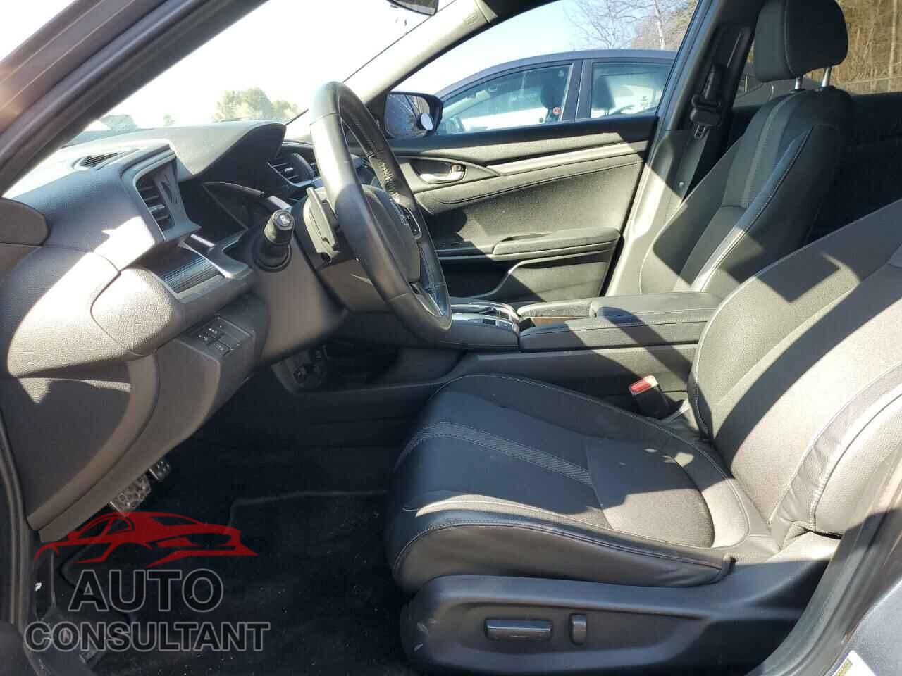 HONDA CIVIC 2019 - 2HGFC2F83KH015571