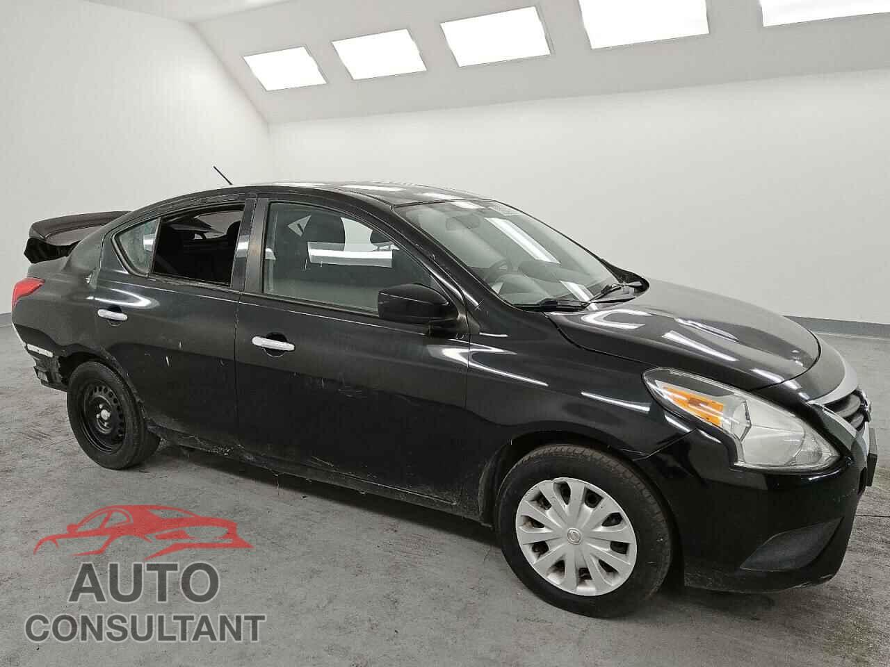 NISSAN VERSA 2019 - 3N1CN7AP3KL845596