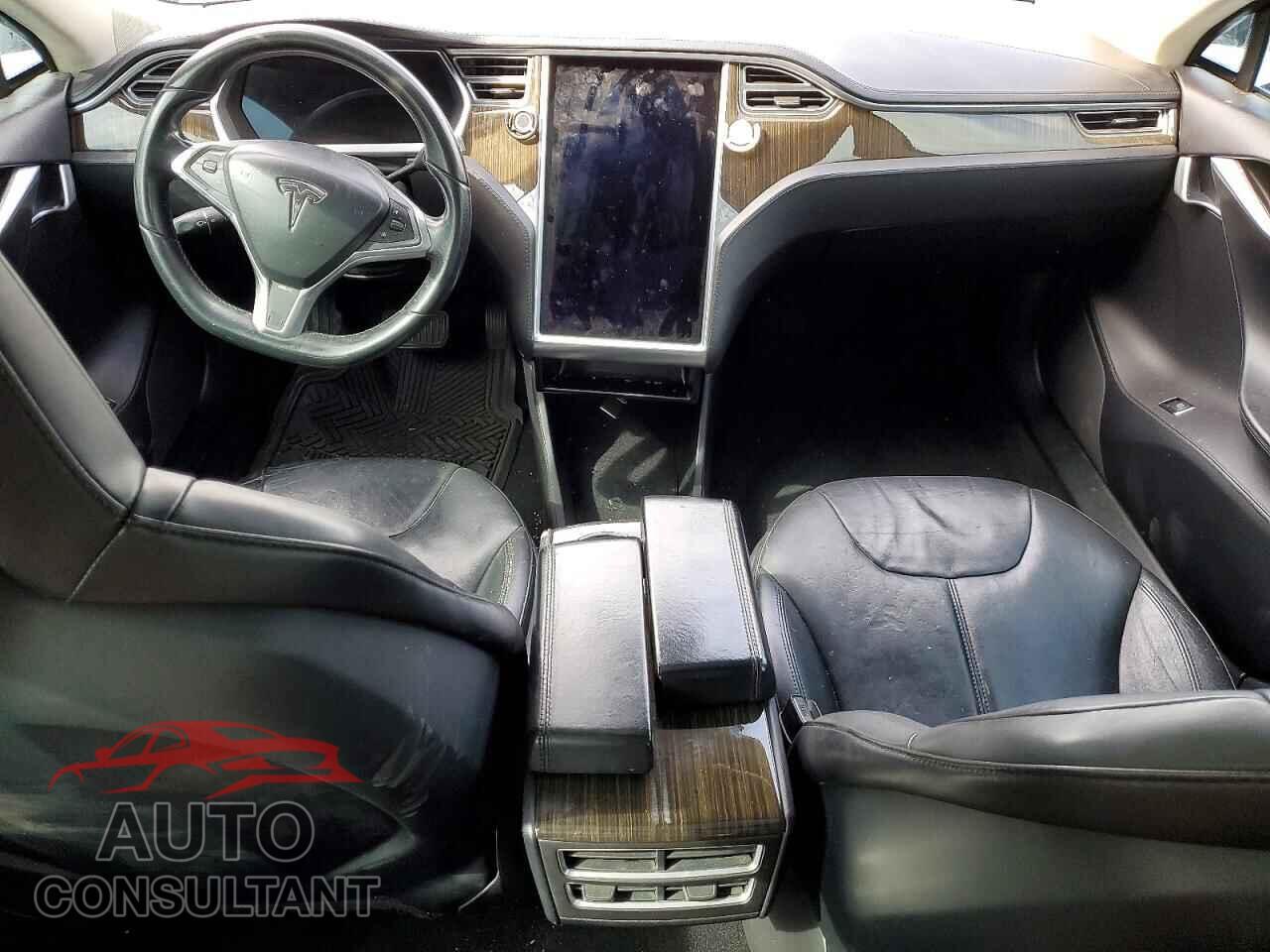 TESLA MODEL S 2013 - 5YJSA1CN0DFP13944