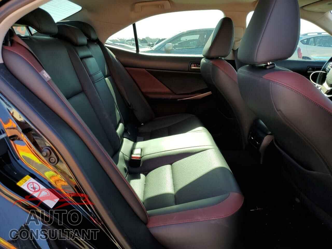 LEXUS IS 2017 - JTHBA1D29H5040419