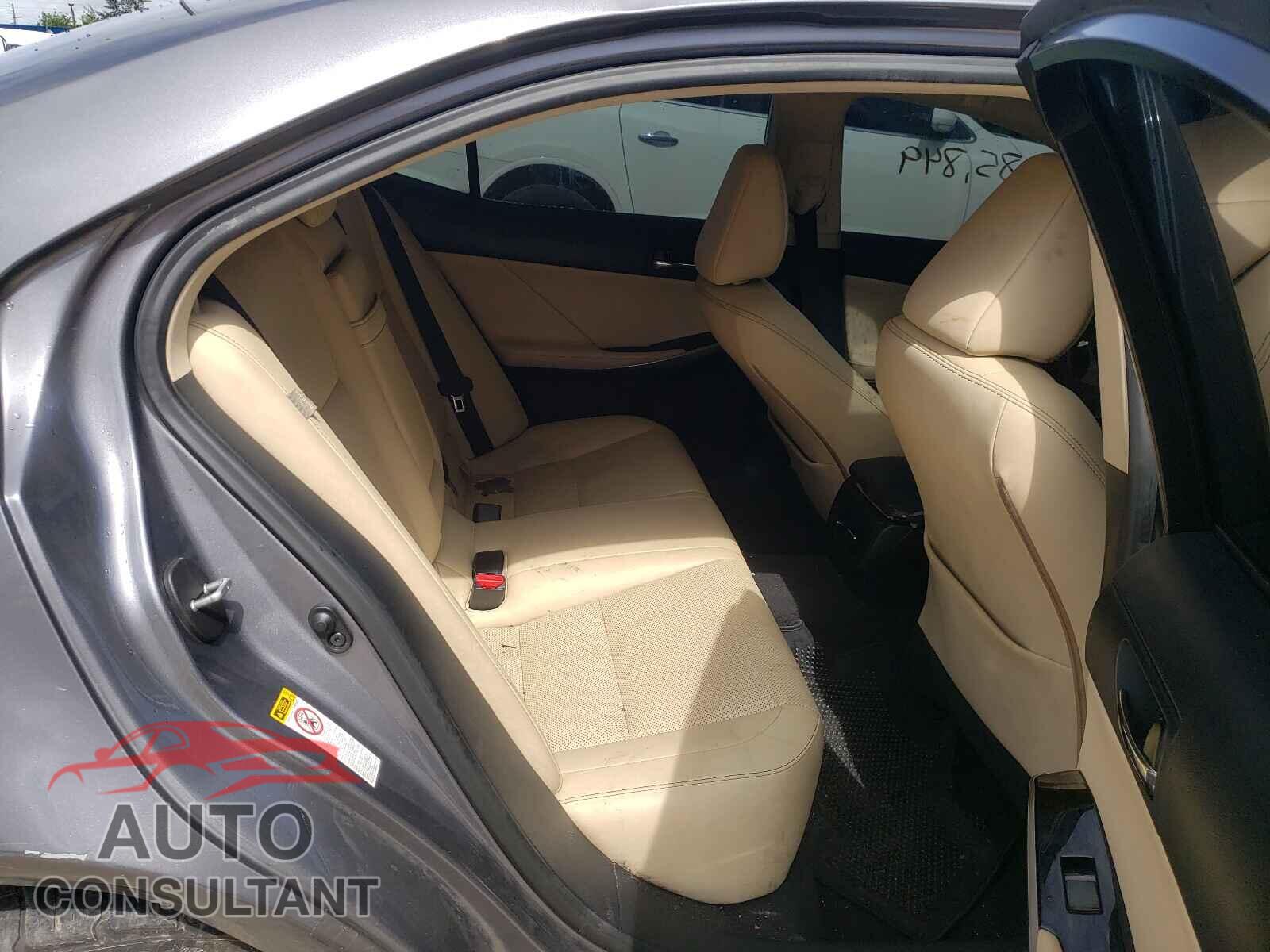 LEXUS IS 2016 - JTHBA1D27G5001617