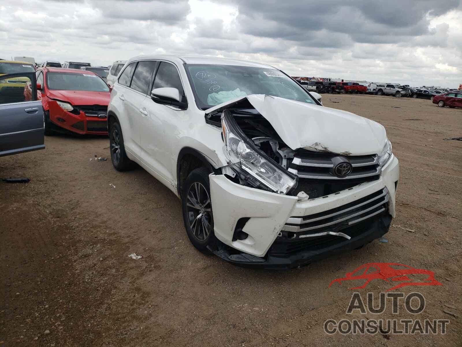 TOYOTA HIGHLANDER 2018 - 5TDZARFH7JS037616