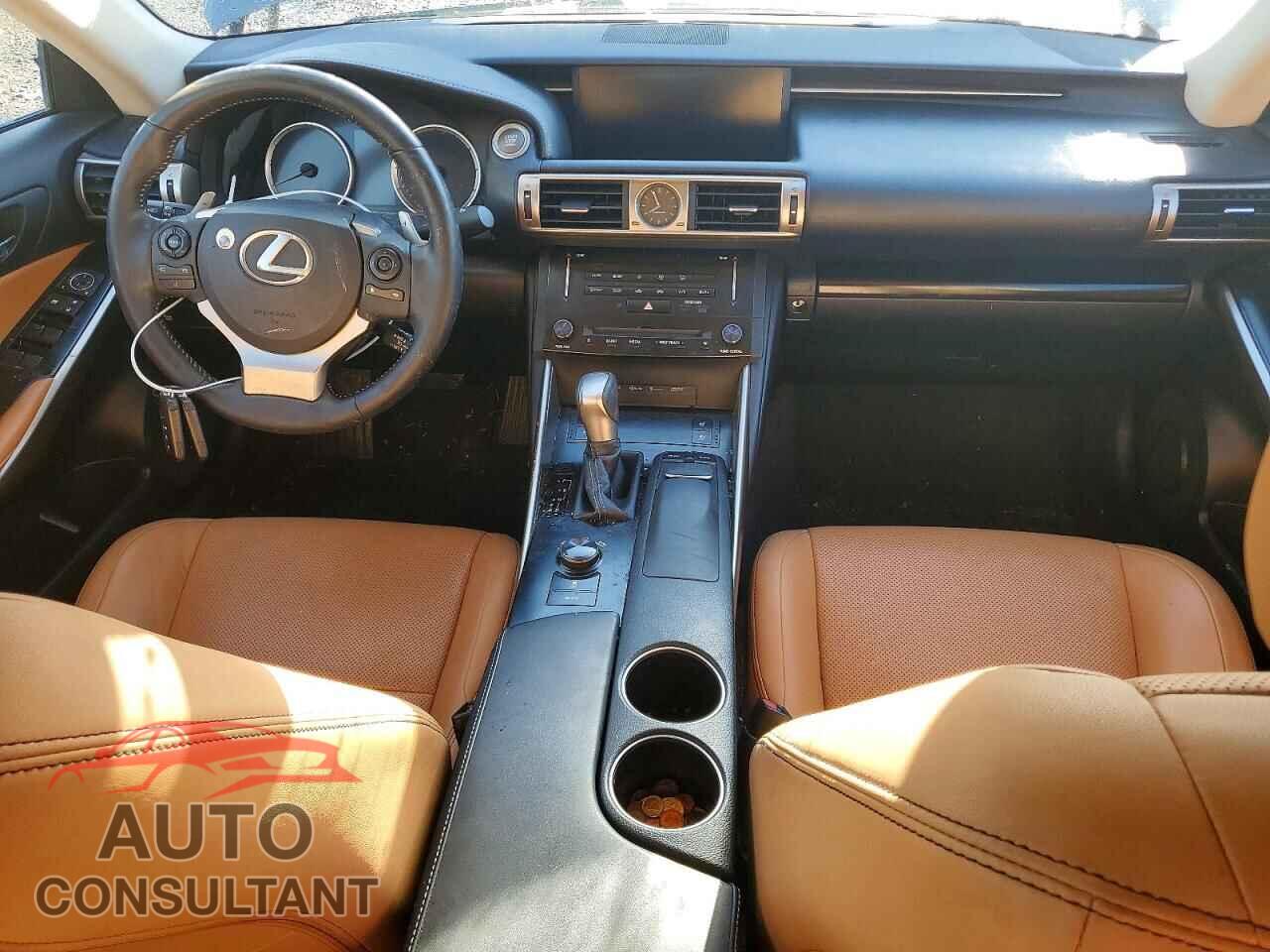 LEXUS IS 2014 - JTHBE1D24E5002130