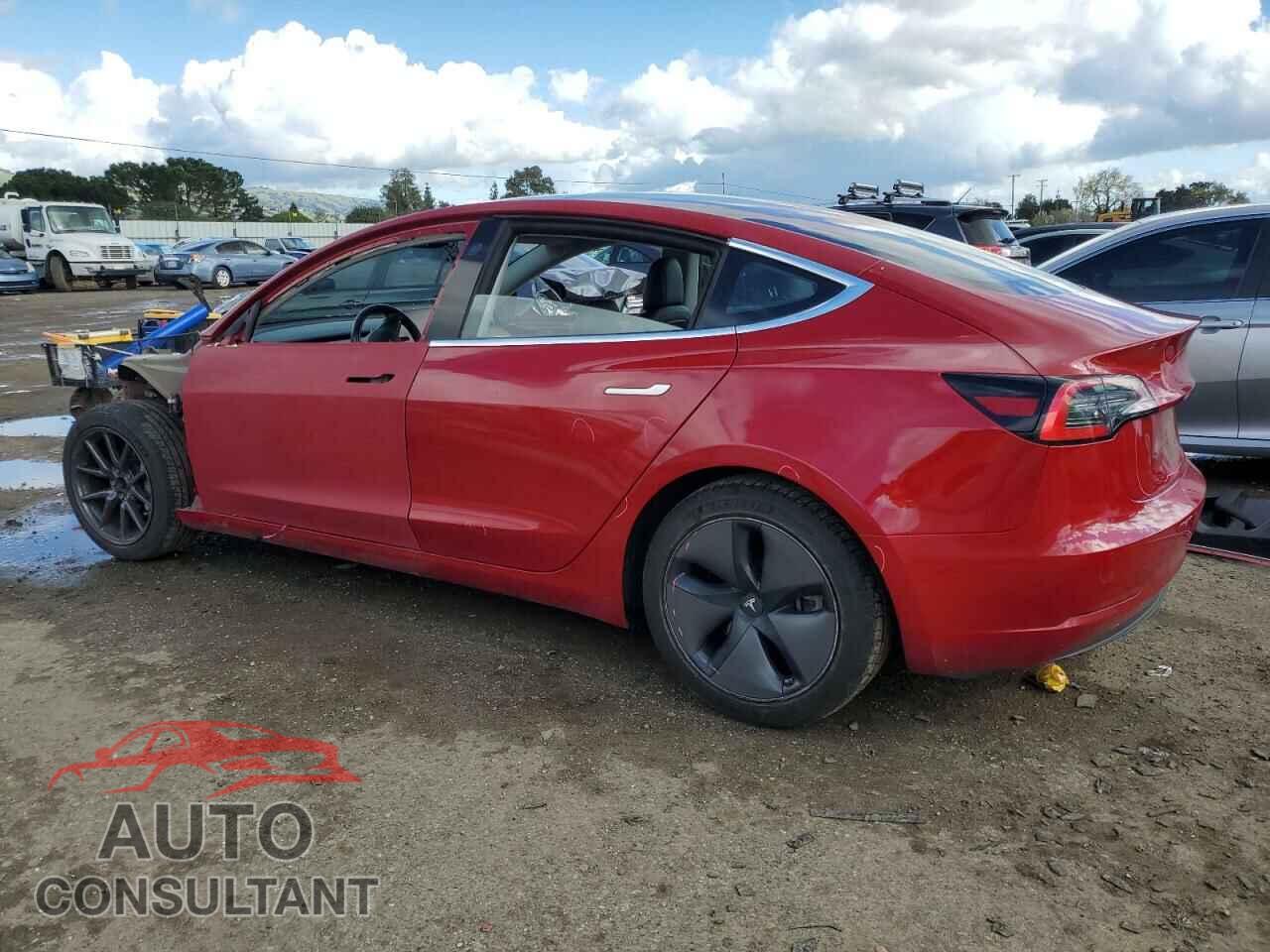 TESLA MODEL 3 2018 - 5YJ3E1EA1JF040838