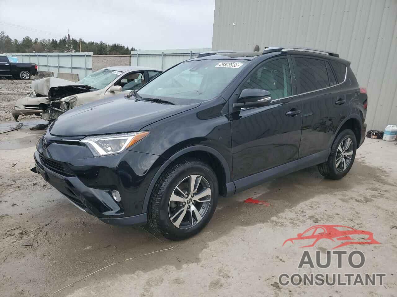 TOYOTA RAV4 2018 - 2T3RFREV1JW748459