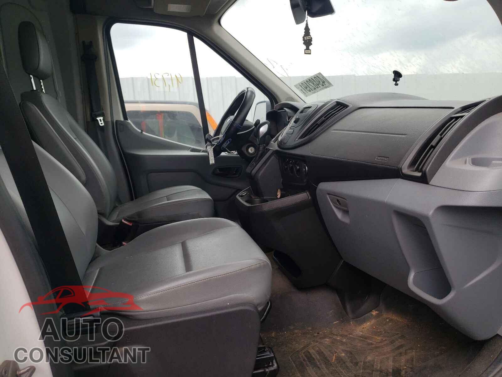 FORD TRANSIT CO 2018 - 1FTYR2CMXJKA19230